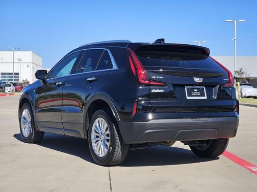 2024 Cadillac XT4 Luxury