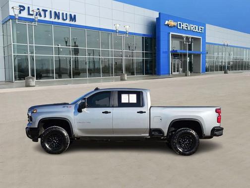 2024 Chevrolet Silverado 2500 4WD Crew Cab Standard Bed ZR2