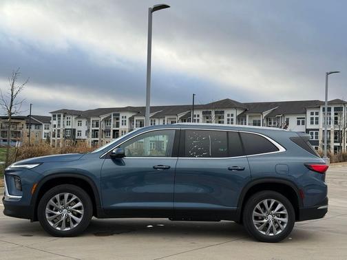 2025 Buick Enclave Preferred FWD