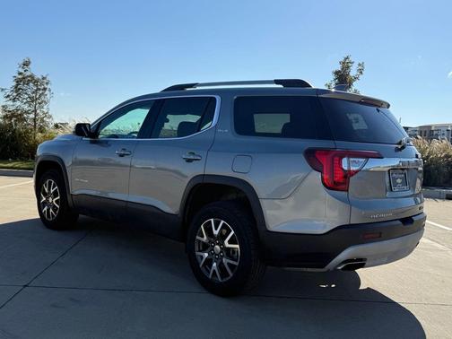 2023 GMC Acadia FWD SLE