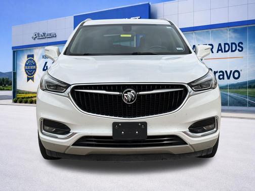 White Frost Tricoat 2019 Buick Enclave Essence