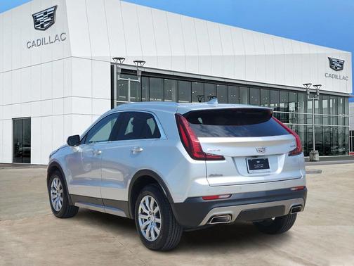 2022 Cadillac XT4 Premium Luxury