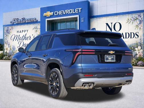 Lakeshore Blue Metallic 2026 Chevrolet Traverse LT
