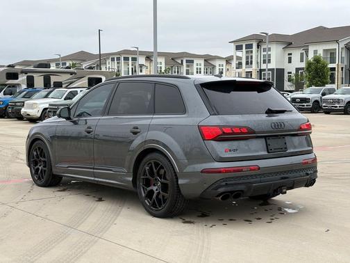 Daytona Gray Pearl Effect 2025 Audi SQ7 4.0T Prestige