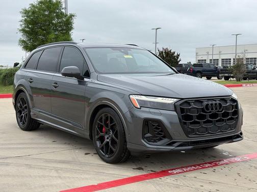 Daytona Gray Pearl Effect 2025 Audi SQ7 4.0T Prestige