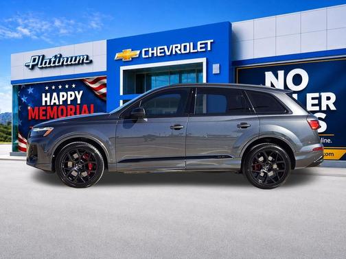 Daytona Gray Pearl Effect 2025 Audi SQ7 4.0T Prestige