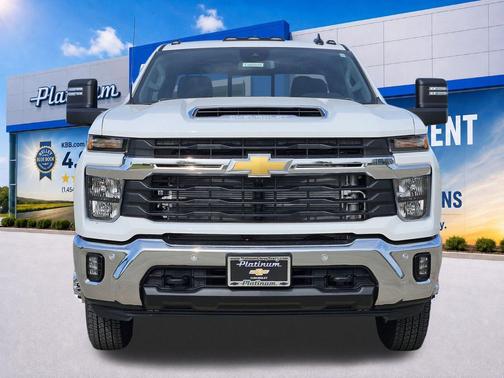 Summit White 2026 Chevrolet Silverado 3500 LT
