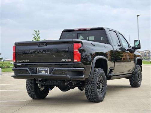 2025 Chevrolet Silverado 2500 4WD Crew Cab Standard Bed ZR2
