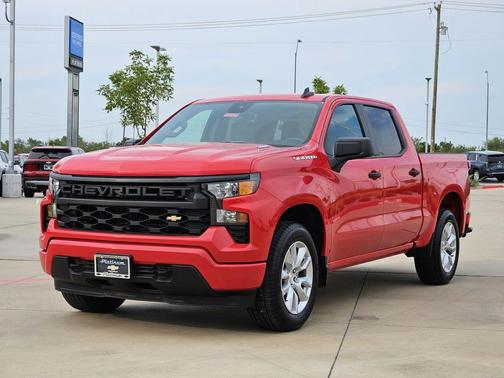 2025 Chevrolet Silverado 1500 Custom