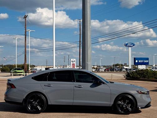 2023 Honda Accord Hybrid Base