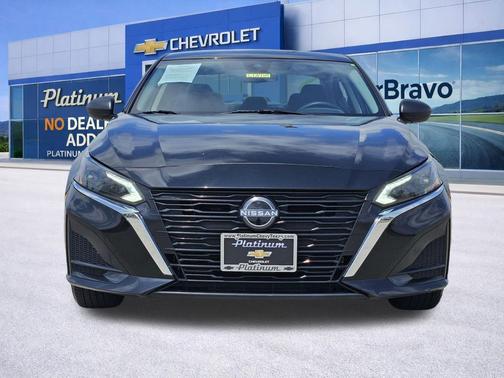 Super Black 2024 Nissan Altima 2.5 SV