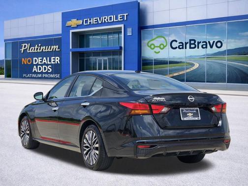 Super Black 2024 Nissan Altima 2.5 SV