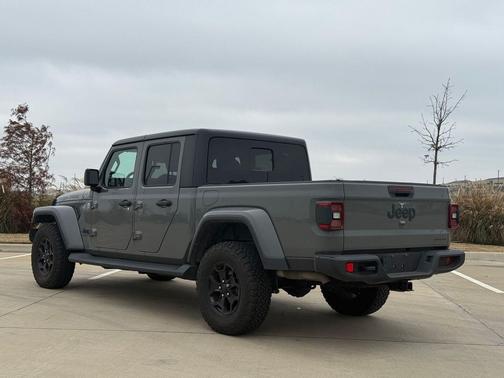 2021 Jeep Gladiator Sport