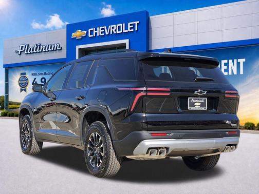 Mosaic Black Metallic 2026 Chevrolet Traverse AWD Z71
