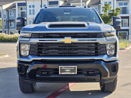 2026 Chevrolet Silverado 2500 Custom