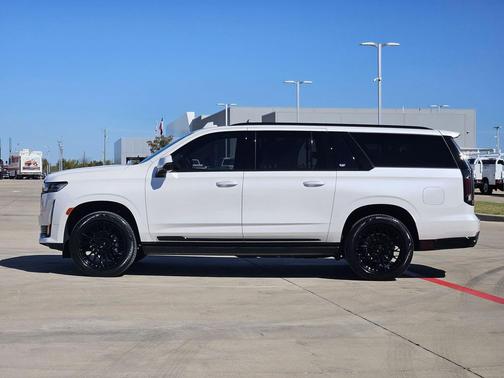 2023 Cadillac Escalade ESV Sport Platinum