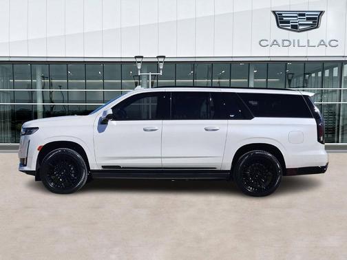 2023 Cadillac Escalade ESV Sport Platinum