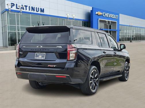 2022 Chevrolet Suburban RST
