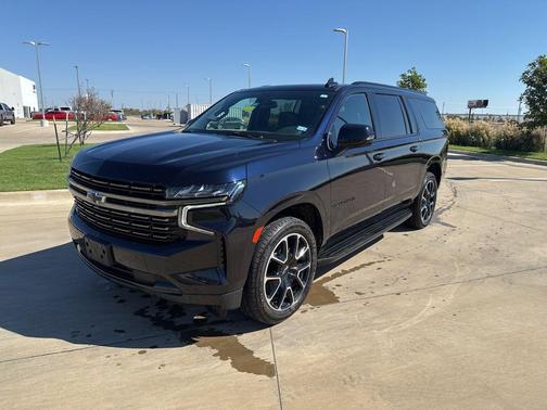 2022 Chevrolet Suburban RST