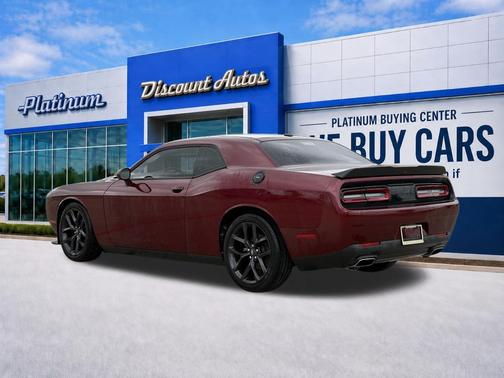Octane Red Pearlcoat 2022 Dodge Challenger GT