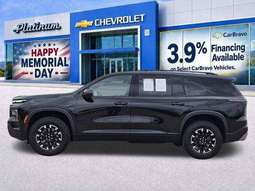 Mosaic Black Metallic 2025 Chevrolet Traverse AWD Z71