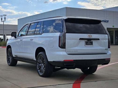 2026 Cadillac Escalade ESV Sport Platinum