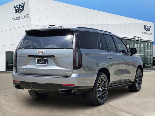 Argent Silver Metallic 2026 Cadillac Escalade Sport Platinum