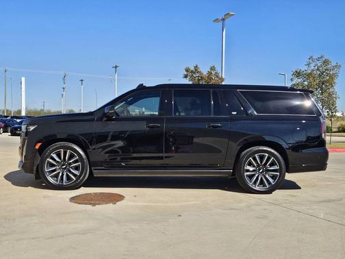 2023 Cadillac Escalade ESV Sport Platinum