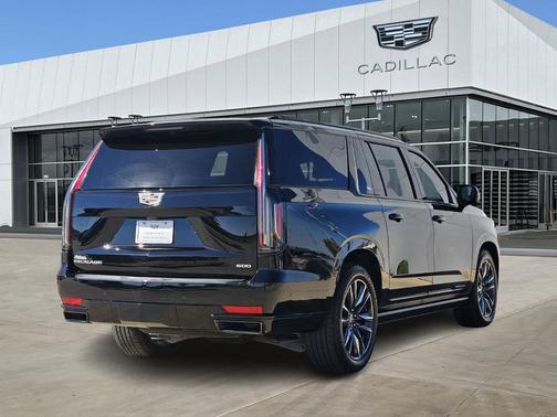 2023 Cadillac Escalade ESV Sport Platinum
