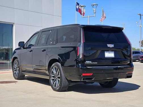 2023 Cadillac Escalade ESV Sport Platinum