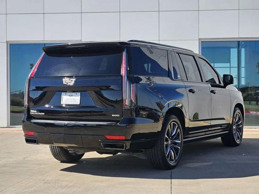 2023 Cadillac Escalade ESV Sport Platinum