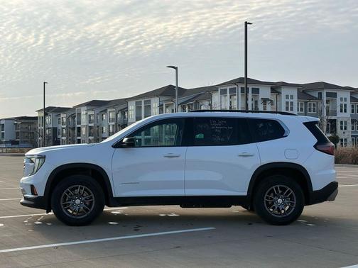 2025 GMC Acadia FWD Elevation