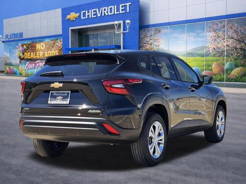 Mosaic Black Metallic 2026 Chevrolet Trax LS