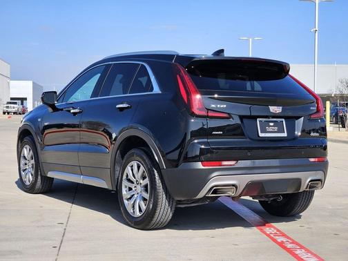 2023 Cadillac XT4 Premium Luxury