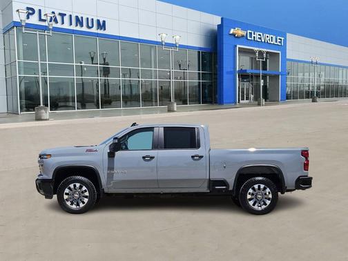 2025 Chevrolet Silverado 2500 Custom