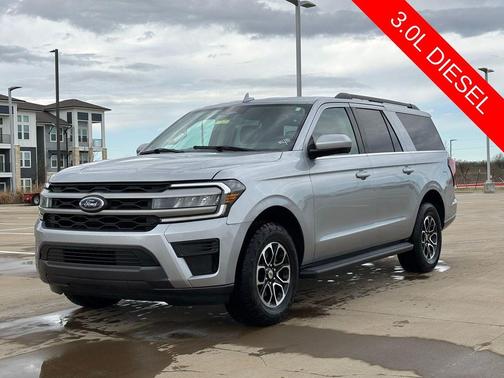 ICONIC SILVER METALLIC 2024 Ford Expedition Max XLT