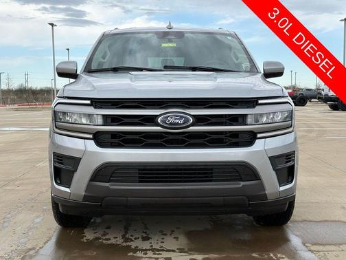 ICONIC SILVER METALLIC 2024 Ford Expedition Max XLT