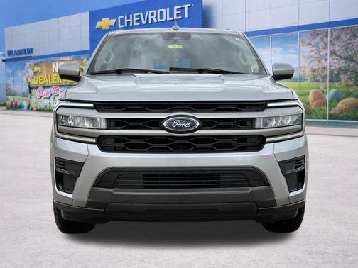 ICONIC SILVER METALLIC 2024 Ford Expedition Max XLT