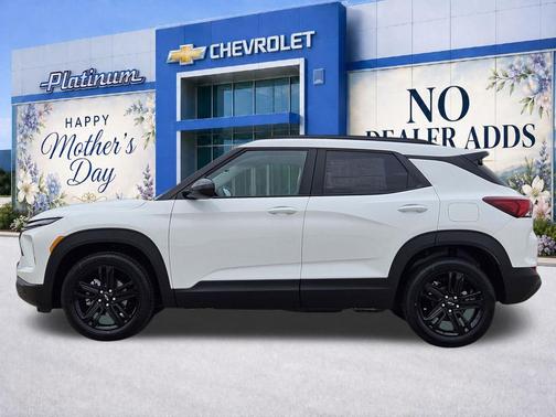 Summit White 2026 Chevrolet Trailblazer LT