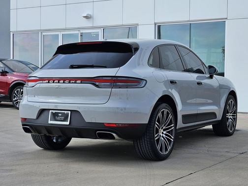 2021 Porsche Macan Base