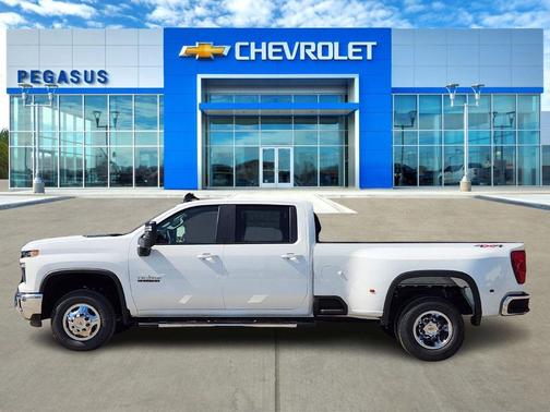 2026 Chevrolet Silverado 3500 LT