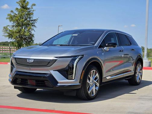 2025 Cadillac OPTIQ Luxury 1 AWD