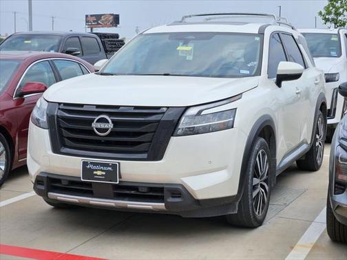 2023 Nissan Pathfinder Platinum FWD