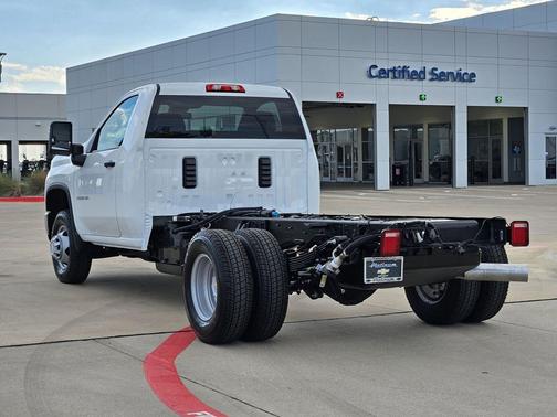 2026 Chevrolet Silverado 3500 WT