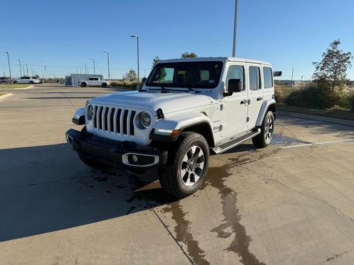 2023 Jeep Wrangler 4-Door Sahara 4x4