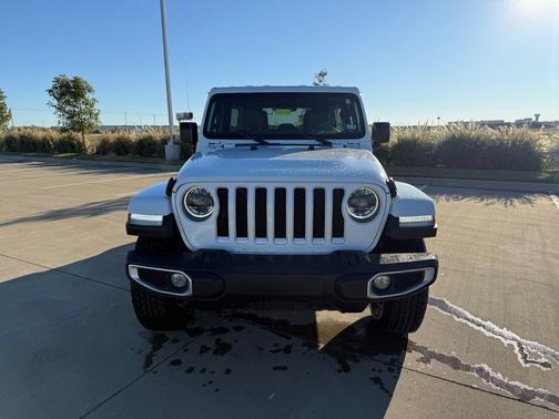 2023 Jeep Wrangler 4-Door Sahara 4x4
