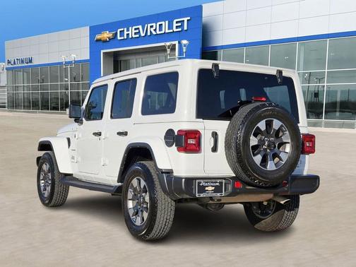 2023 Jeep Wrangler 4-Door Sahara 4x4