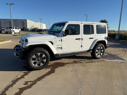 2023 Jeep Wrangler 4-Door Sahara 4x4