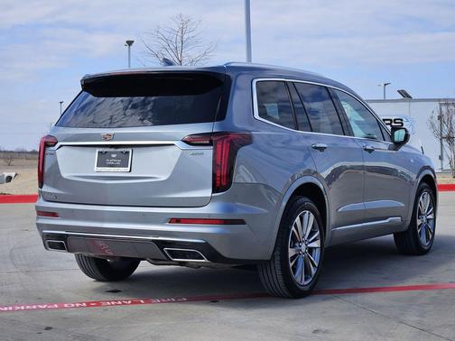 2025 Cadillac XT6 Premium Luxury FWD