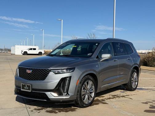 2025 Cadillac XT6 Premium Luxury FWD